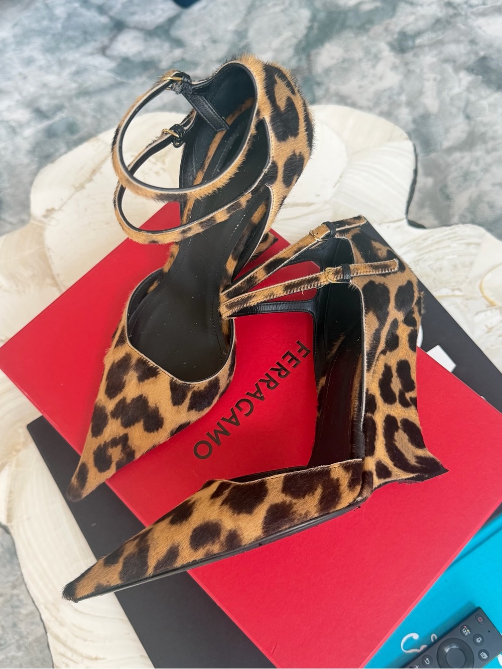 Salvatore Ferragamo Leopard Print Pointed Ankle-Strap Pumps - Brown/Black